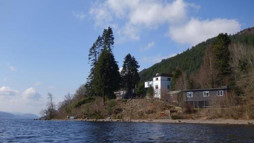 Loch Ness Lochside Hostel - Accommodation - Invermoriston