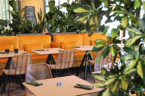 Mercure Niort Marais Poitevin - image 12