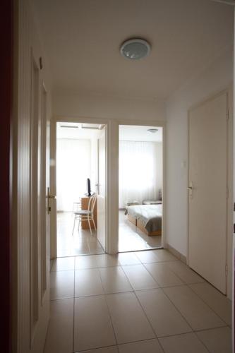 Siesta Apartmanház Balatonfüred (Siesta Apartmanhaz Balatonfured) in バラトンフレッド