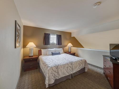 Eastland Suites Extended Stay Hotel & Conference Center Urbana