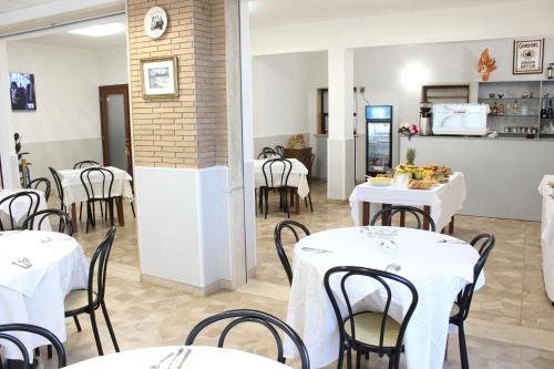 Hotel Luca - image 6