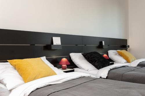 Fashionable Apartments Flora - image 8