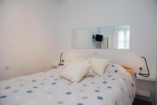  Garden Apartment in Platis Gialos