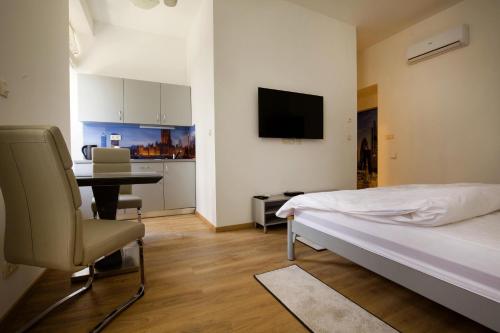Metropolis Apartments Room Type - Studio