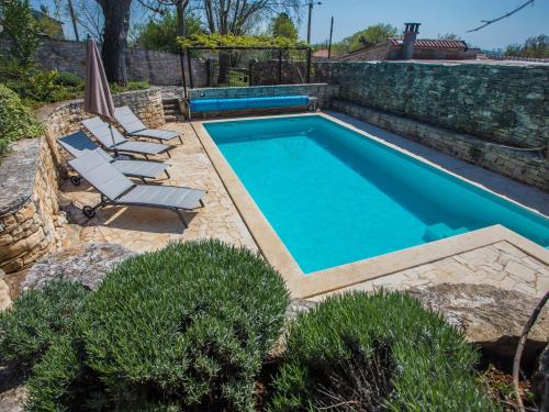  Luxurious Holiday Home in Heraki Croatia with Private Pool, Pension in Jakići