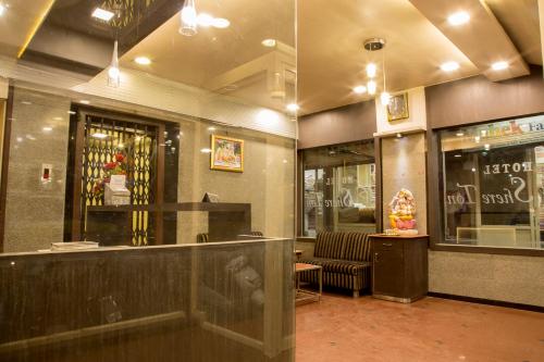 Hotel Shertown – Ahmedabad, TN