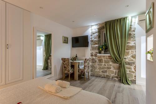Split Center Apartments, Split (photo 7)