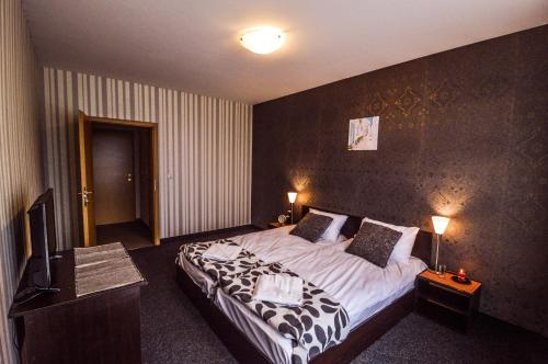 Elite Spetema Hotel in Širokidola