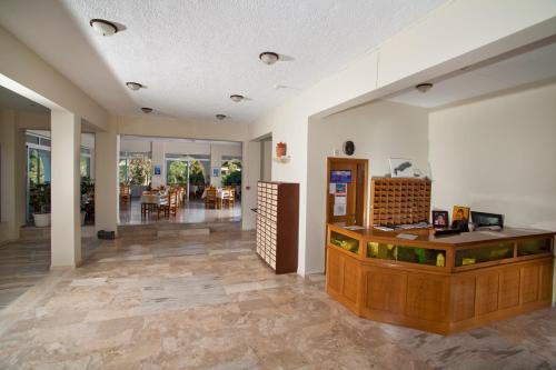 Hermes Hotel - image 3