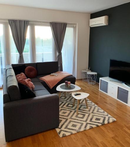  Apartments Luciana, Unterkunft in Cavtat