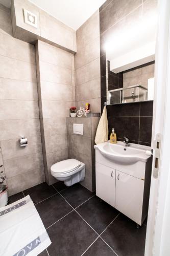 Premium 1 apartments - image 3