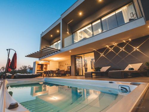  Villa Elements, Ferienwohnung in Jadranovo