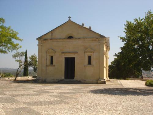 Hotel Bonjardim - image 6