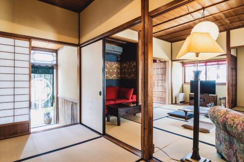 Yonemuraya, the well-restored Japanese Showa Style House 米村家