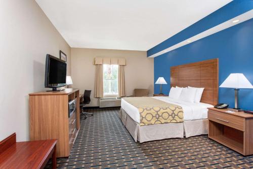 King Room - Disability Access - Non-Smoking