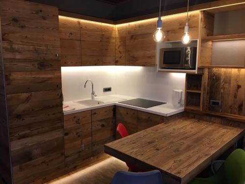 Ski Holidays Apartments 1