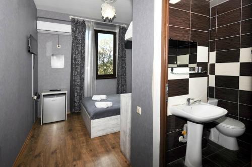 Dream Hill Terrace Hotel