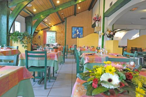LOGIS Hôtel Le Moulin Des Gardelles - image 14
