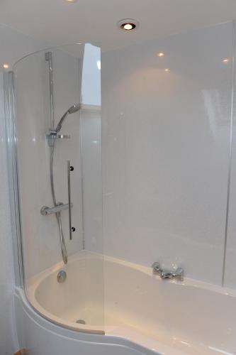 浴室, 海灣小屋B&B民宿 (Bay Cottage Bed and Breakfast) in 奧爾德格羅夫