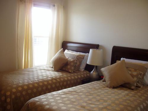 Your perfect family holiday! Private pool Games Room 12 Mins to Disney - image 2