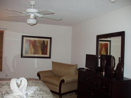 Your perfect family holiday! Private pool Games Room 12 Mins to Disney - image 4