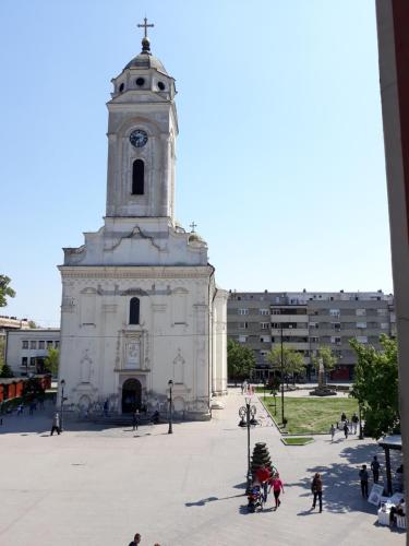 Prenociste Nikolas Grand - image 3