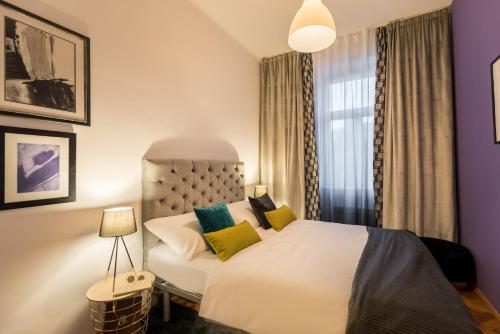 In Flow Apartment