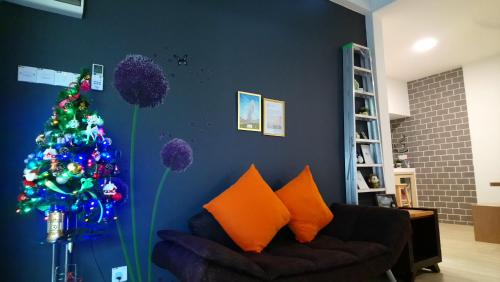 758 Residence photo 4