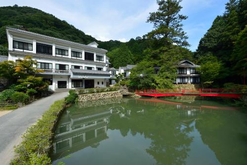 Yumoto Ueyama Ryokan - Accommodation - Himeji