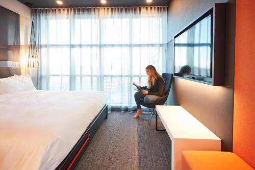 room detail thumbnail 1