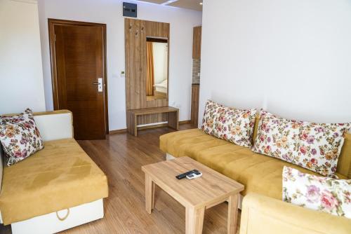 Apart Hotel Llolla - image 4
