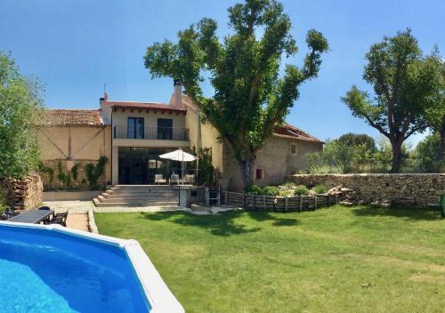  Casa los Tres Nogales in Castroserna de Arriba