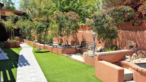 Garden, Dead Sea Sun Guest House in Rotem