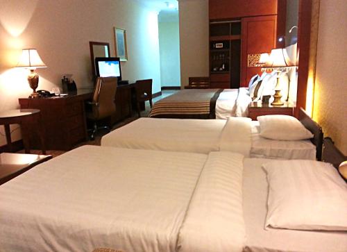 Sunday Hotel Al Barsha Dubai Mall of the Emirates Formerly Grand Excelsior Al barsha, Dubai (photo 7)