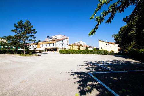 Hotel Santa Lucia - image 4