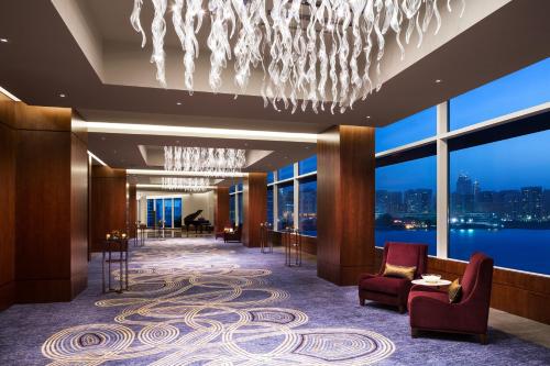 Rosewood Hotel Abu Dhabi - Lobby