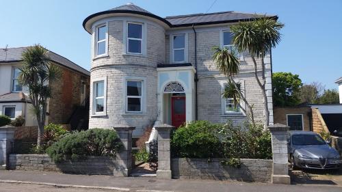 Grantham House - Accommodation - Ryde