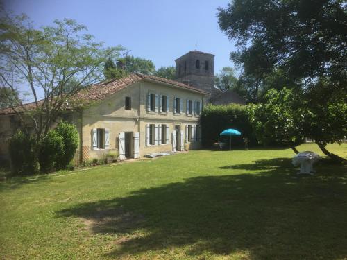 GÎTE 1 Entre vignobles et rivières du LIBOURNAIS ST EMILION 2-3 pers