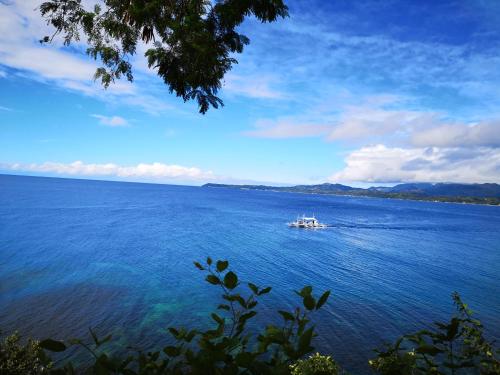 Bohol Lahoy Dive Resort in Guindulman