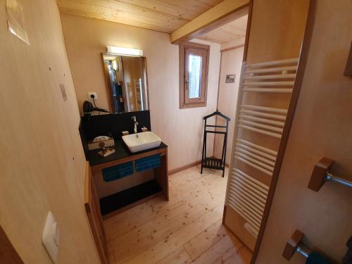 LE COTTAGE BARBIZONNAIS avec jacuzzi privé à partir de 10 ans