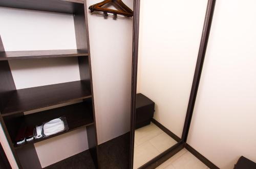 Brown hotel - image 5