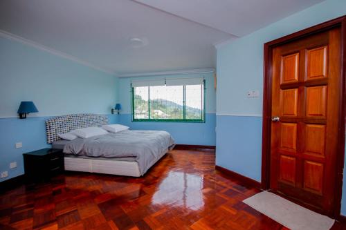 Fun Apartment @ Equatorial Hill Resort, Cameron Highlands
