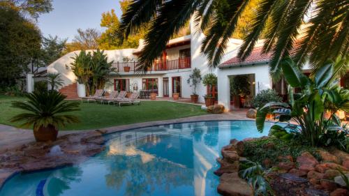 The Oasis Boutique Hotel & Residency