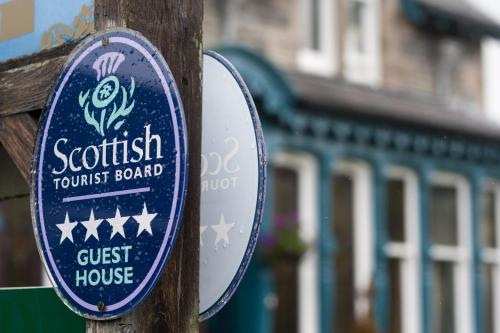 Dunallan Guest House - image 10