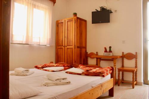 Twin Room with Balcony room in Nir Apartments Budva