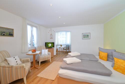 Gastehaus Maxheim 84m von Metzgerstraße entfernt