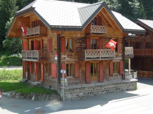 Chalet Suisse Bed and Breakfast