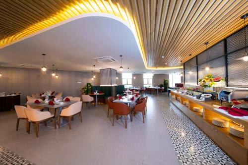 193834383 Grand Citiview Da Nang Hotel