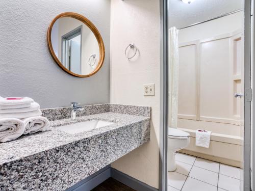 Dallas Love Field Inn - image 5
