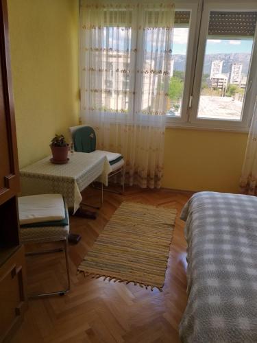 Double Room image 10